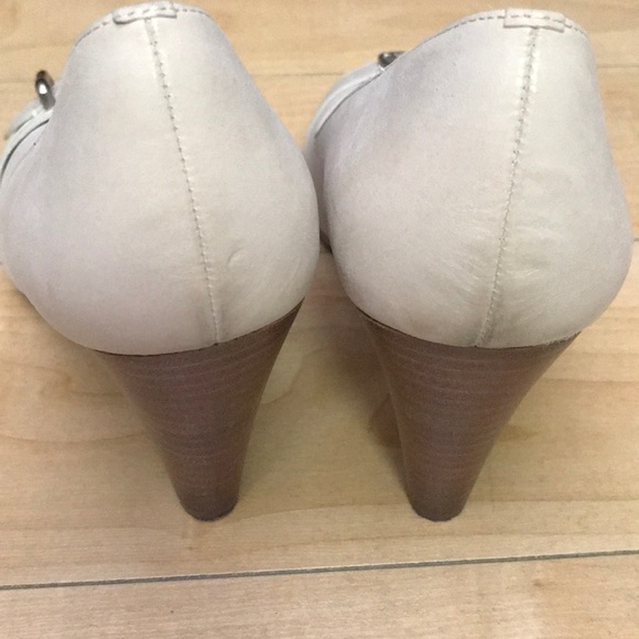 Coach Leather Peep-Toe Heels, size 7. - Picture 7 of 7